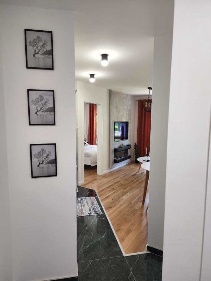 Apartman Park Lake Тузла Экстерьер фото