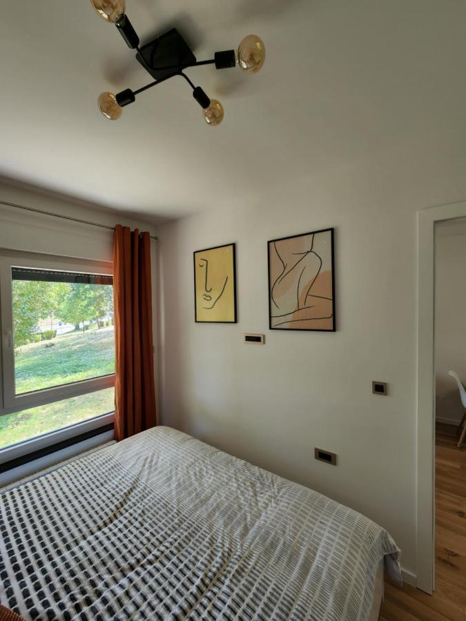 Apartman Park Lake Тузла Экстерьер фото